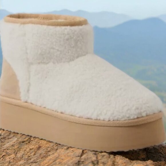 NEW!! - AMERICAN EAGLE Cozy Platform Booties - SIZE 8 - Picture 7 of 7